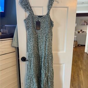 Chic Green Floral Maxi Dress